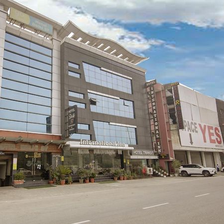 ניו דלהי Hotel Delhi 37 By Star Group Near Delhi Airport מראה חיצוני תמונה