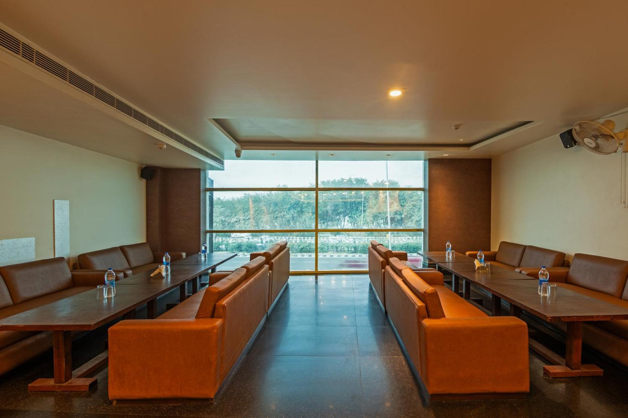 ניו דלהי Hotel Delhi 37 By Star Group Near Delhi Airport מראה חיצוני תמונה