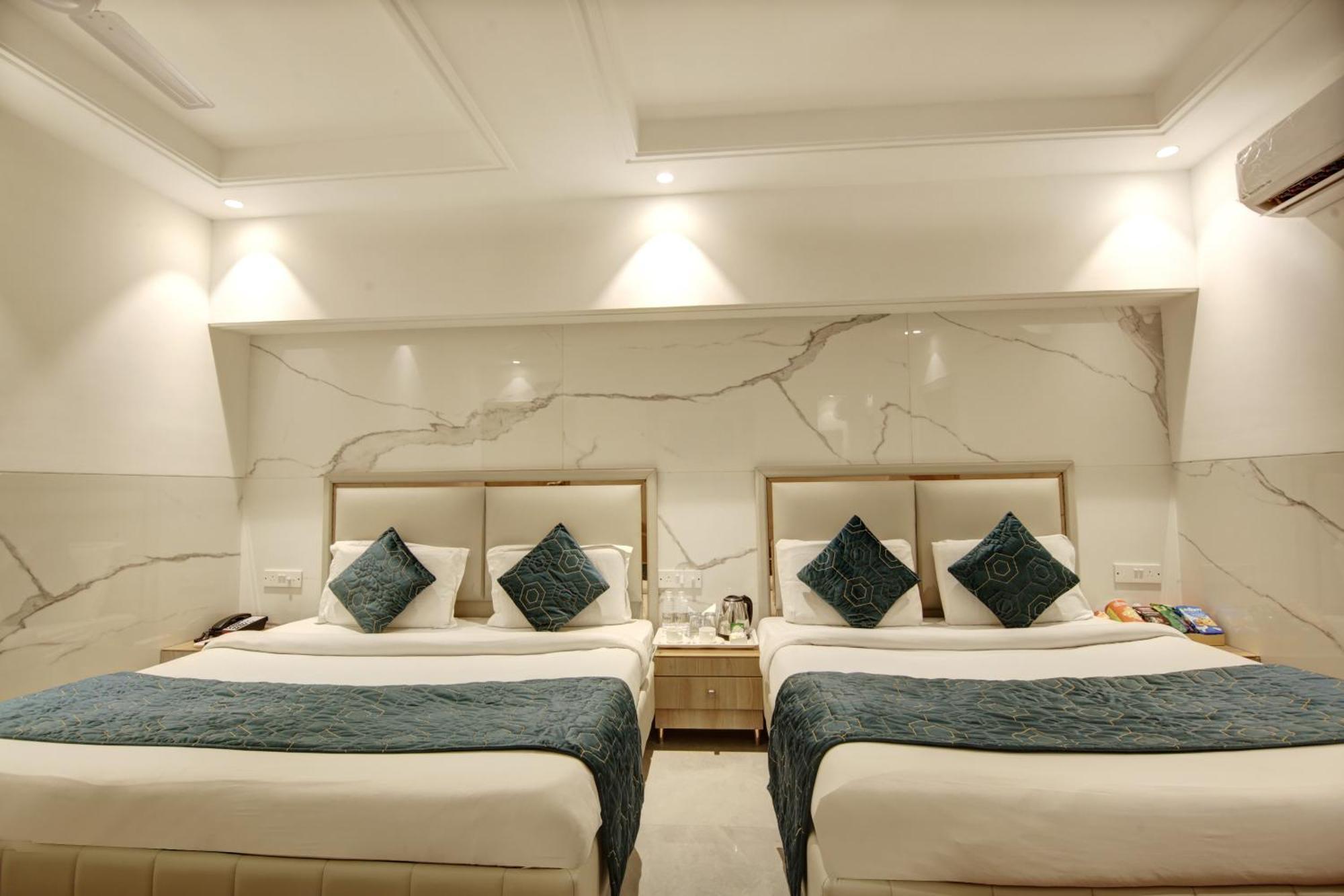 ניו דלהי Hotel Delhi 37 By Star Group Near Delhi Airport מראה חיצוני תמונה